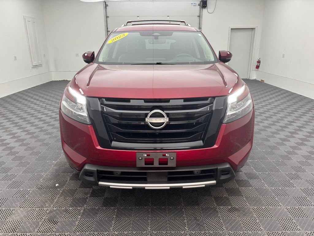 Used 2023 Nissan Pathfinder Platinum AWD/4WD image 15