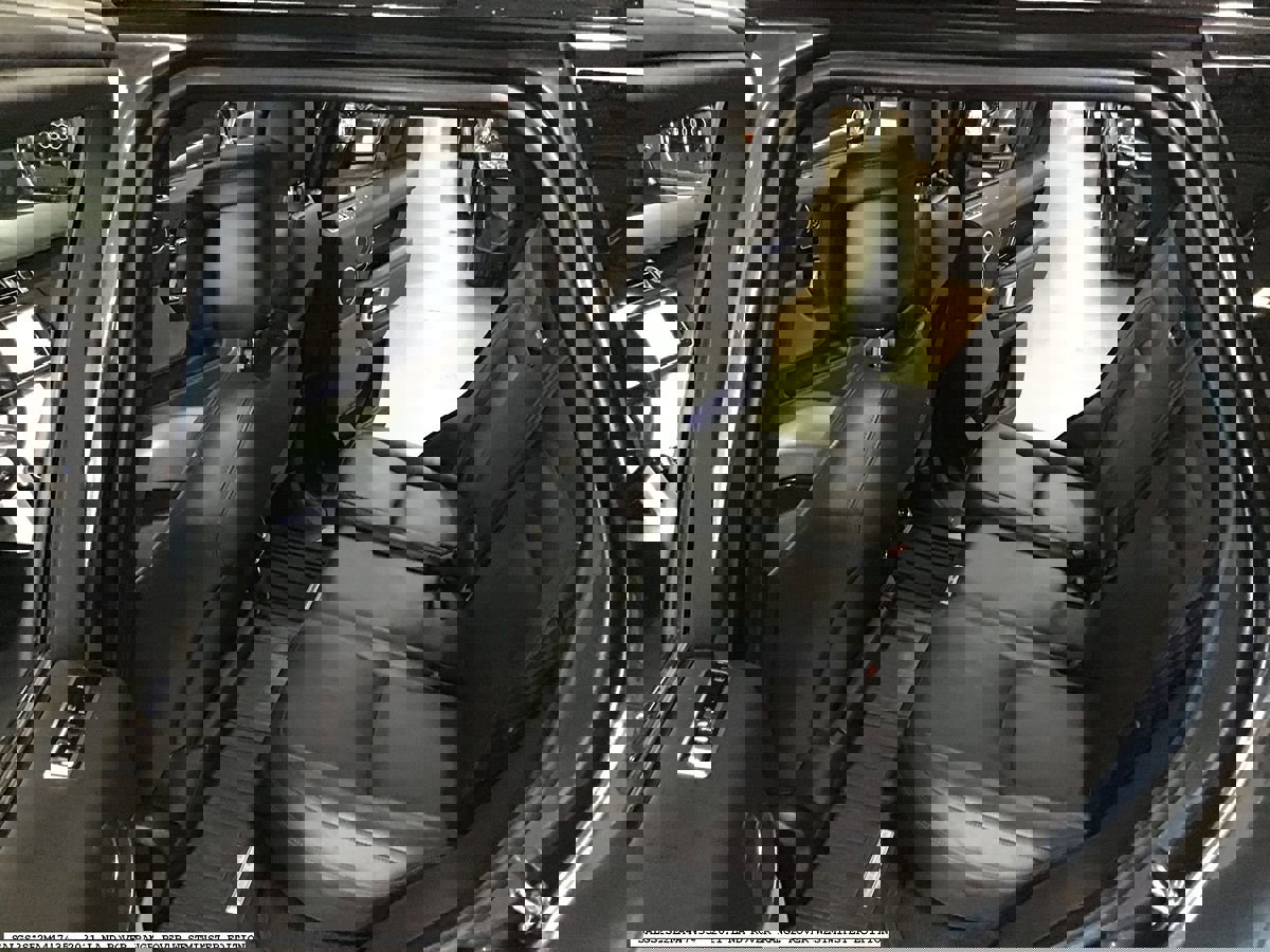 Used 2021 Land Rover Range Rover P525 Westminster Edition image 14