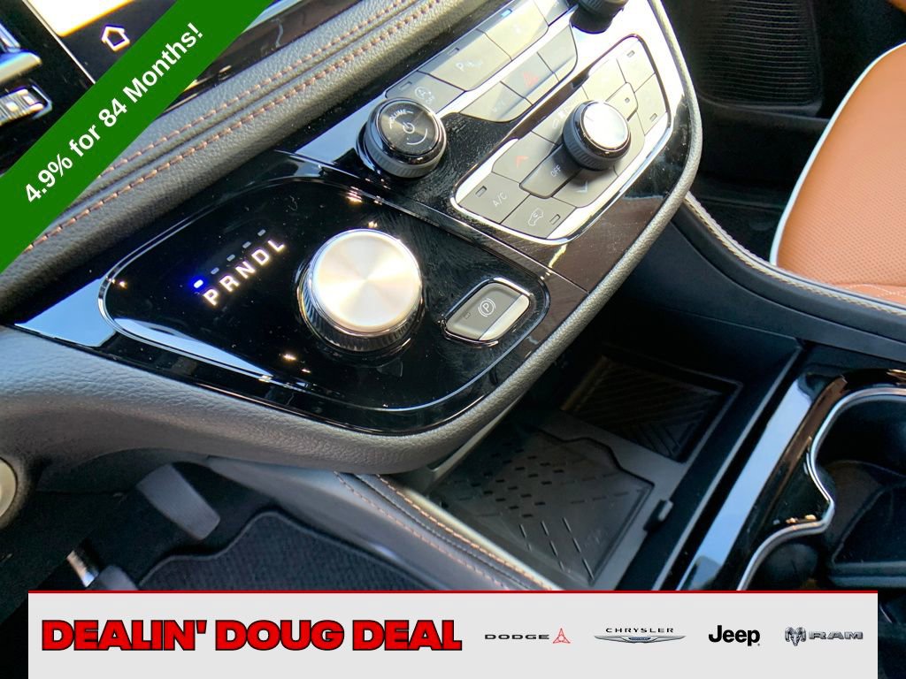 New 2026 Chrysler Pacifica Pinnacle image 24