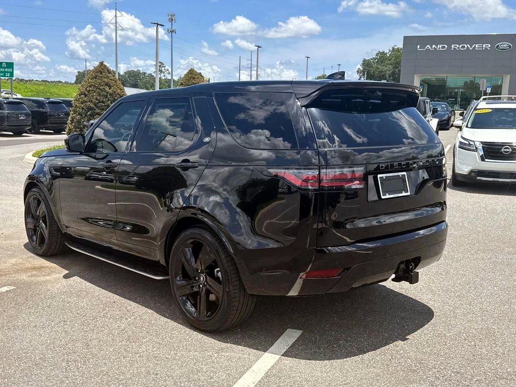 Used 2025 Land Rover Discovery Dynamic SE AWD/4WD image 4