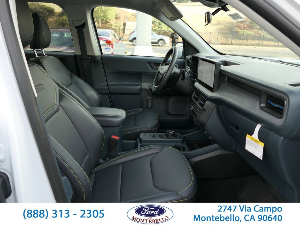 Used 2025 Ford Maverick Lobo image 28