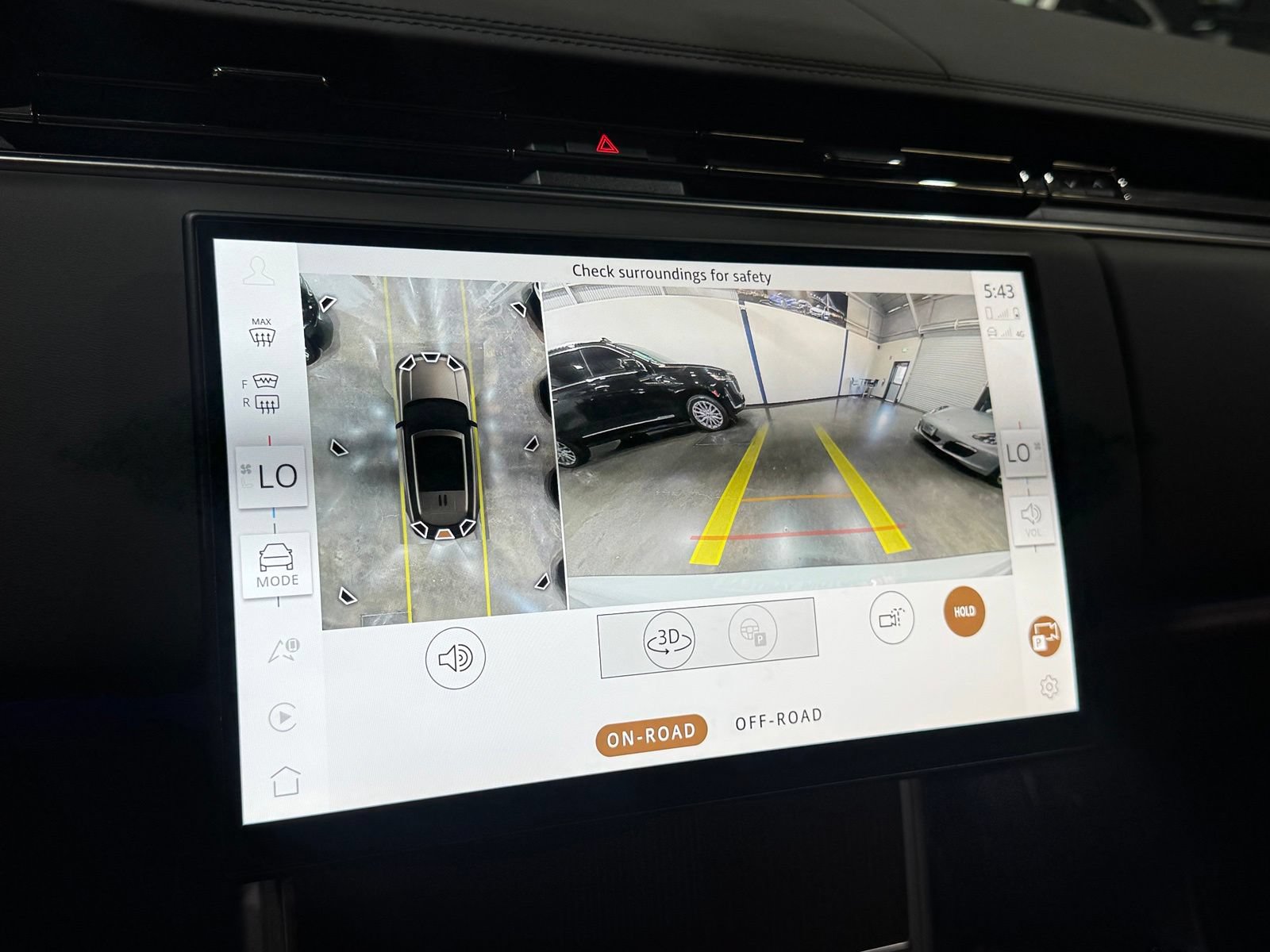 Used 2025 Land Rover Range Rover Autobiography AWD/4WD image 36