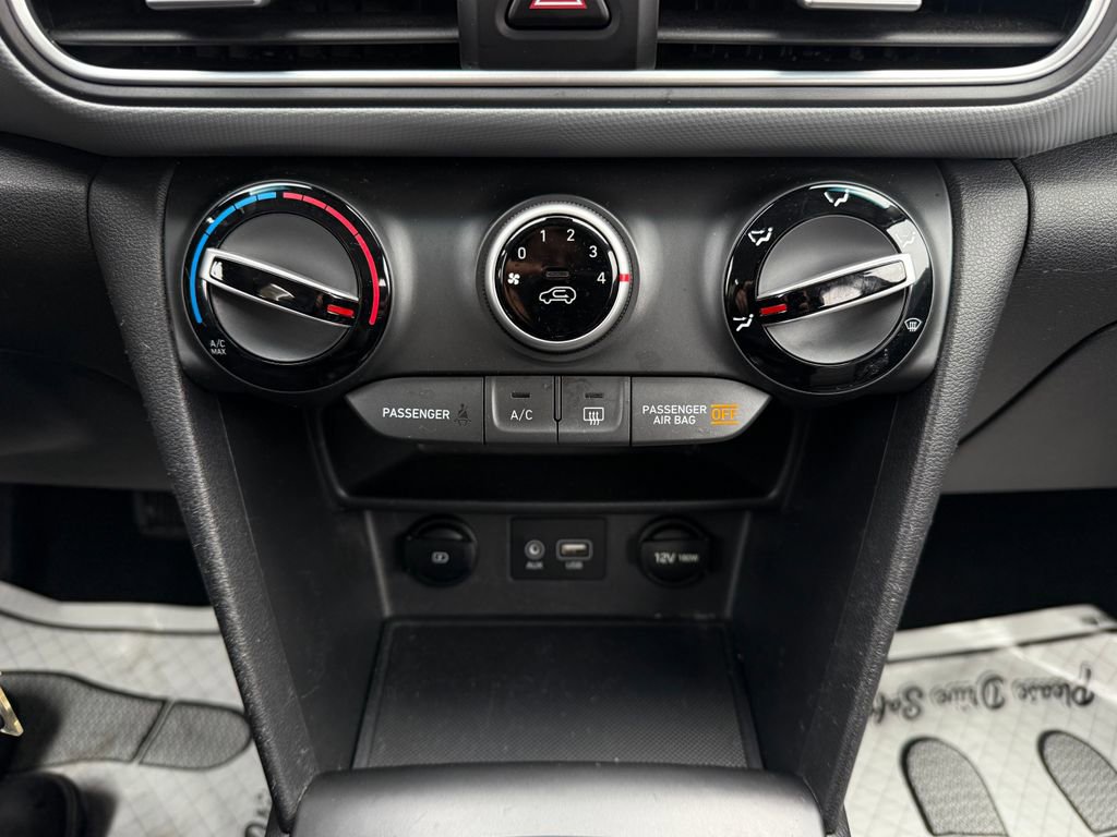 Used 2019 Hyundai Kona SE image 20