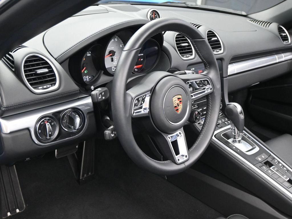 Used 2025 Porsche 718 Boxster S RWD image 5
