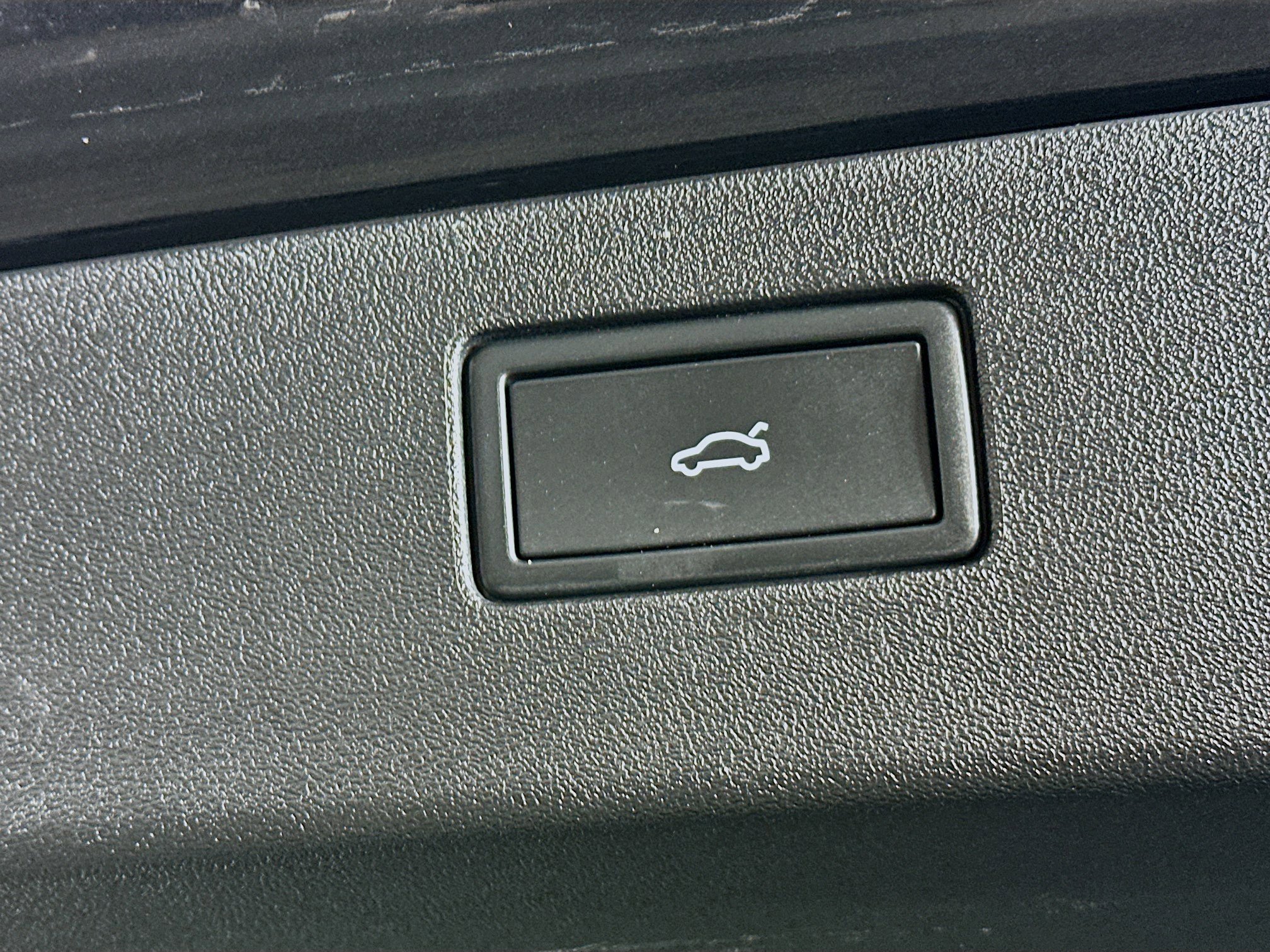 Used 2025 Volkswagen Tiguan SE image 29