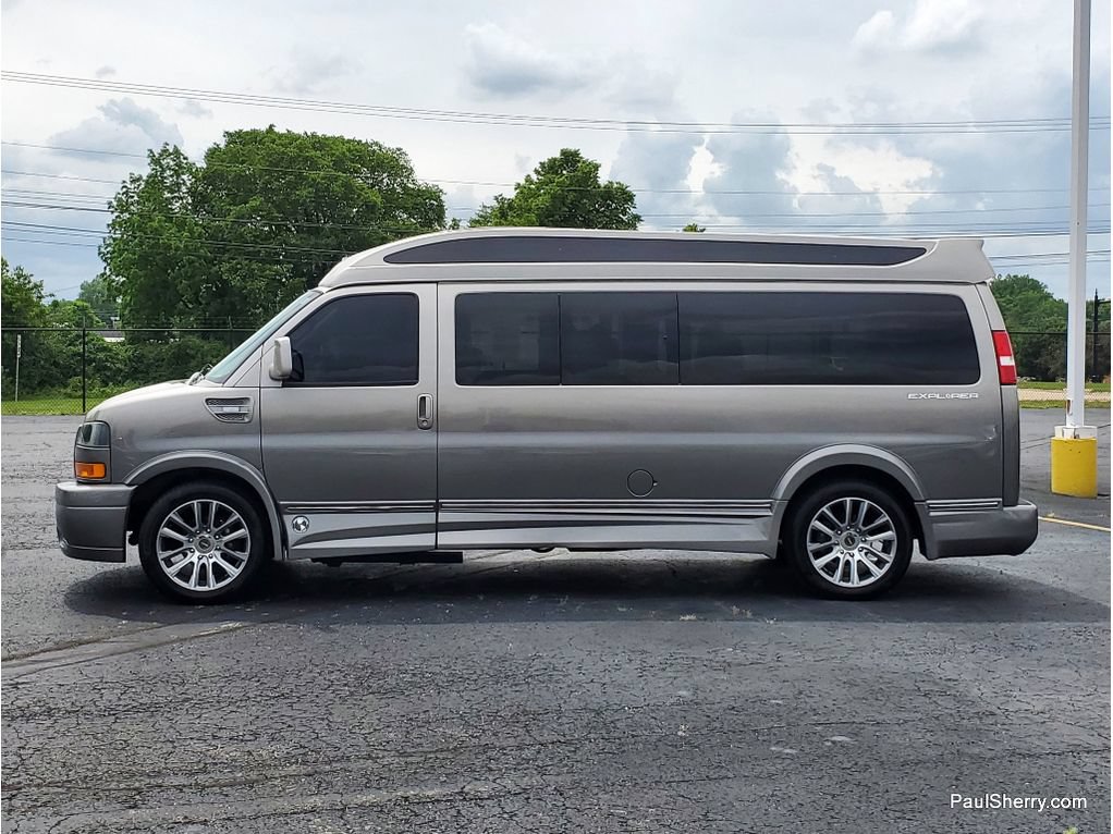 Used 2020 GMC Savana 2500 Extended w/ Enhanced Convenience Package RWD image 23