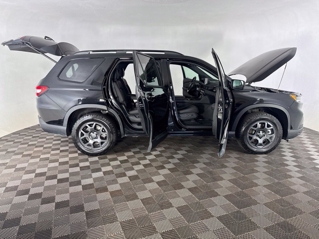 Used 2024 Honda Pilot TrailSport image 21