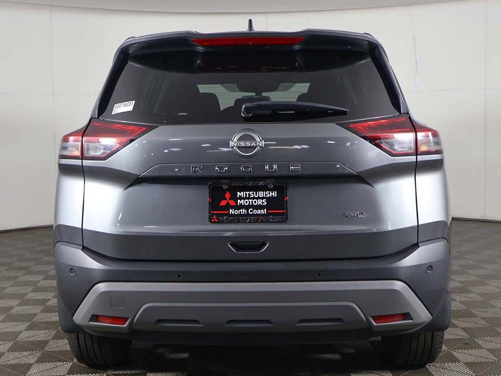 Used 2023 Nissan Rogue S AWD/4WD image 17