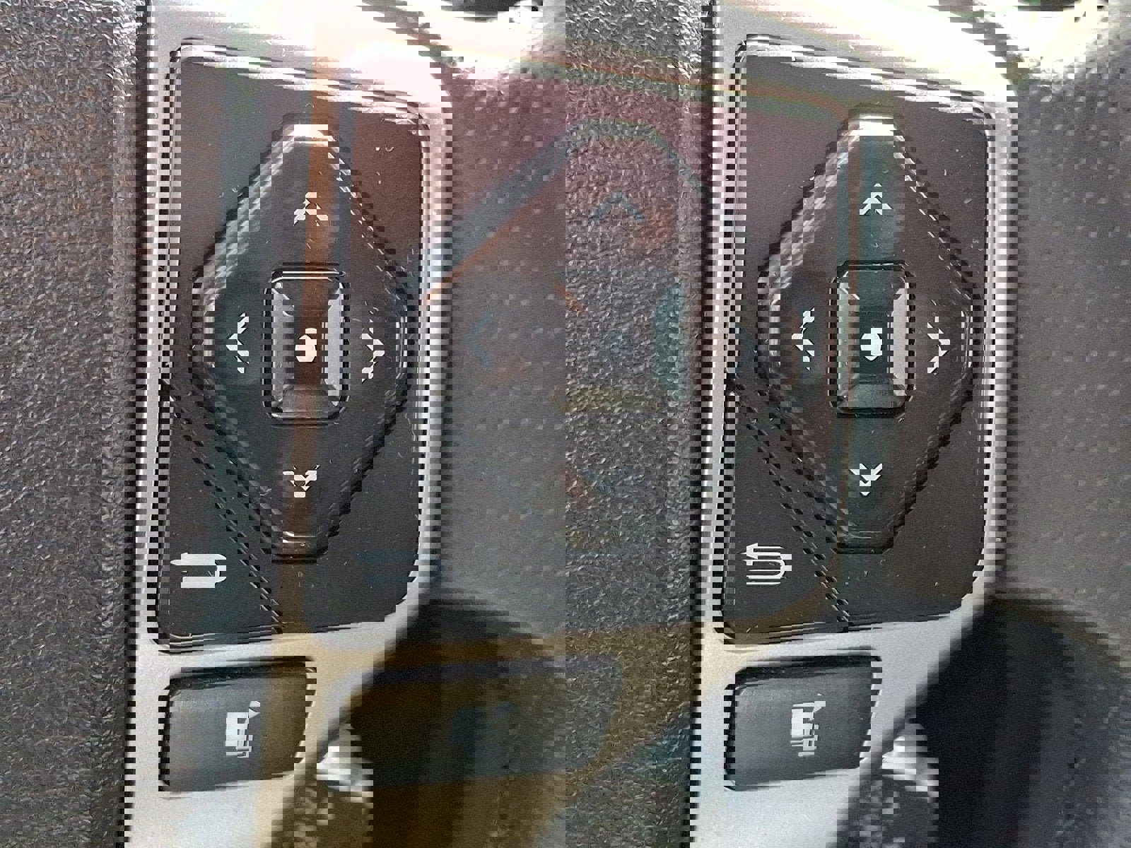 Used 2024 Toyota 4Runner SR5 image 23