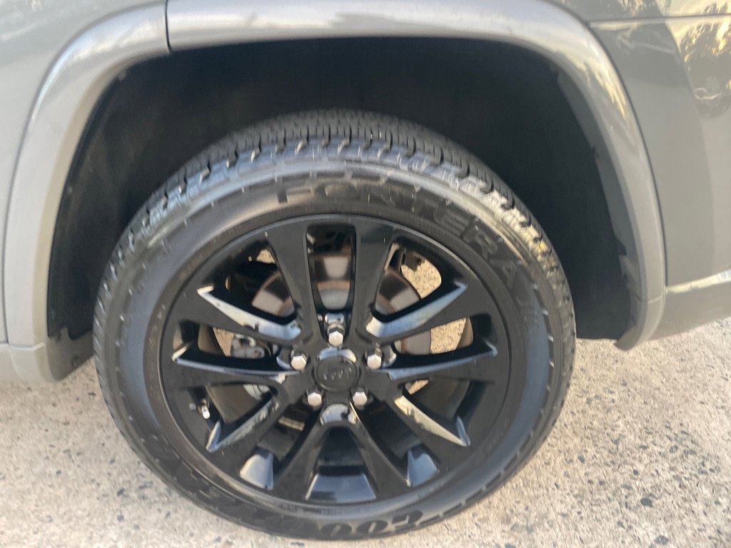 Used 2020 Jeep Grand Cherokee Altitude image 10