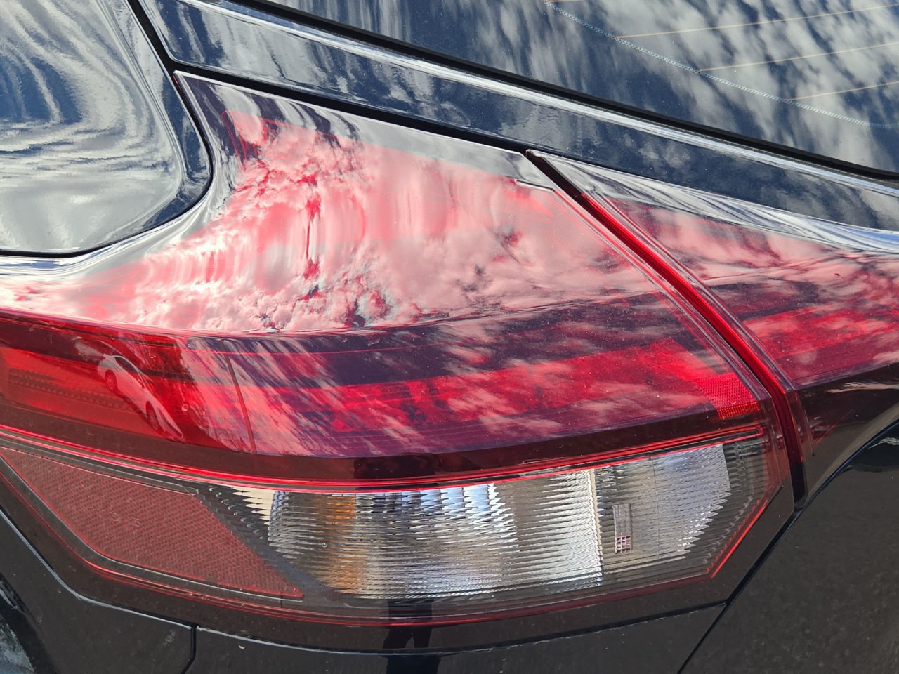 Used 2025 Nissan Kicks Play S FWD image 25