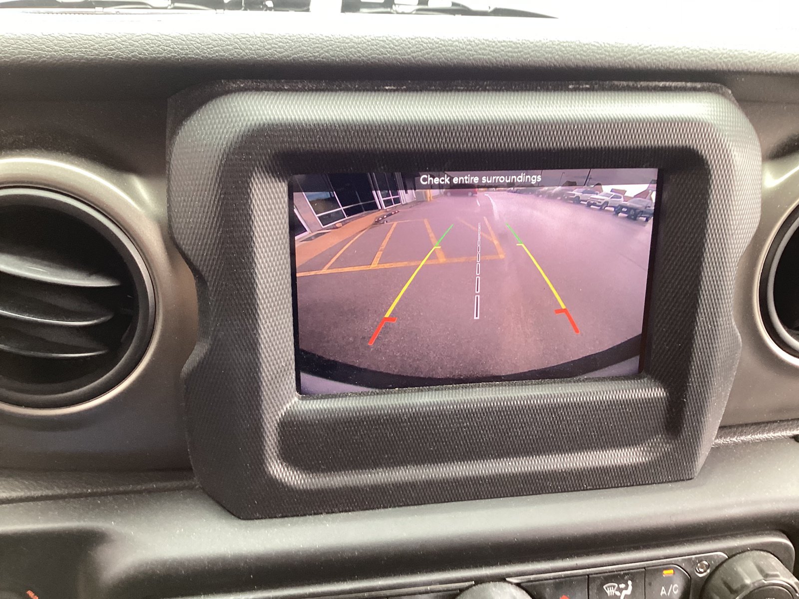 Used 2019 Jeep Wrangler Sport AWD/4WD image 12