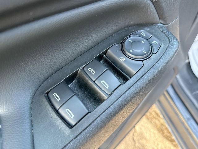 Used 2023 Chevrolet Equinox LT FWD image 13