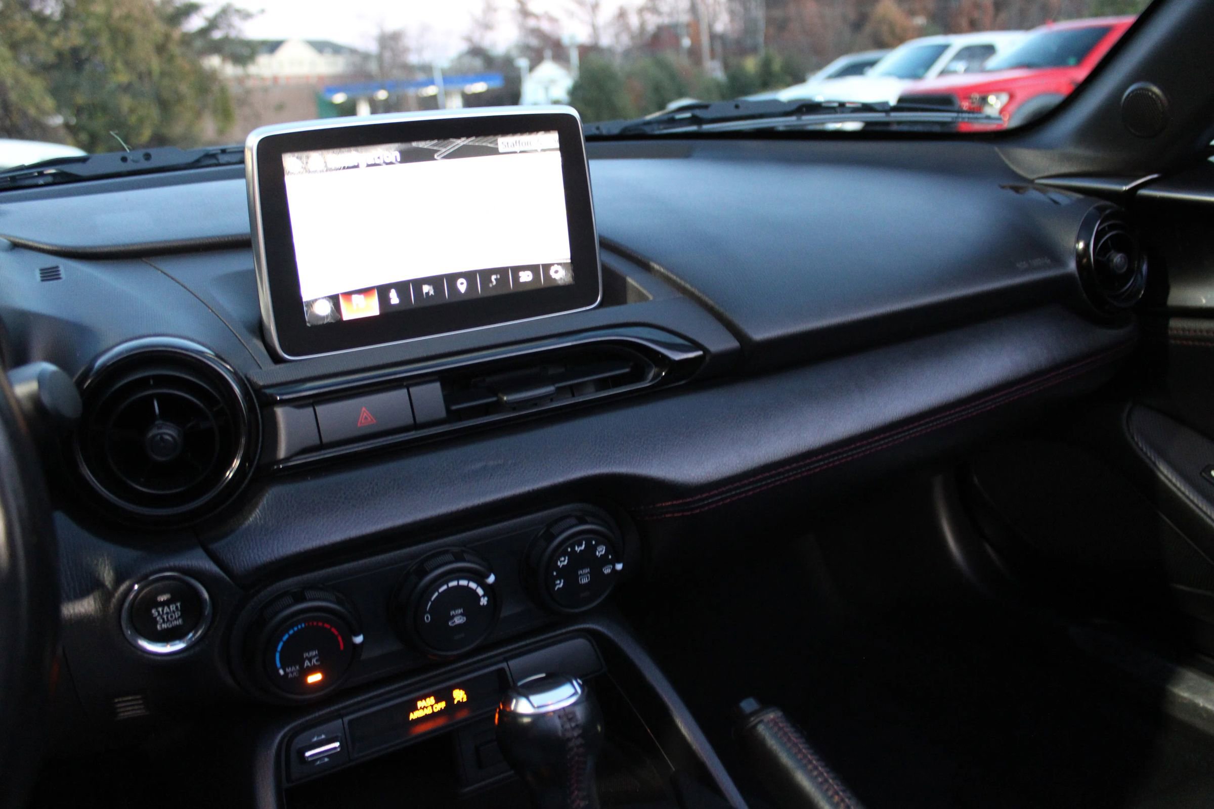 Used 2017 MAZDA MX-5 Miata RF Club image 13