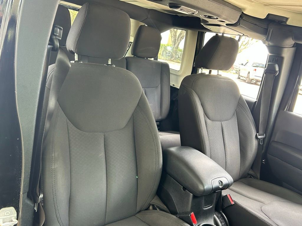 Used 2017 Jeep Wrangler Unlimited Sport w/ Quick Order Package 24S image 31