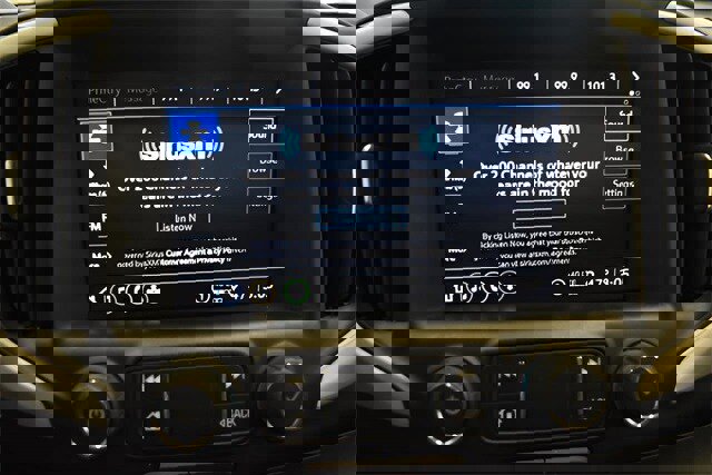 Used 2024 GMC Terrain SLT w/ Elevation Edition image 28