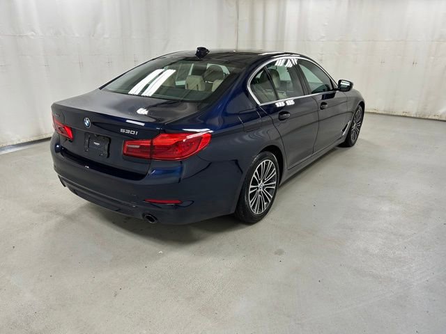Used 2019 BMW 530i xDrive w/ Convenience Package AWD/4WD image 4