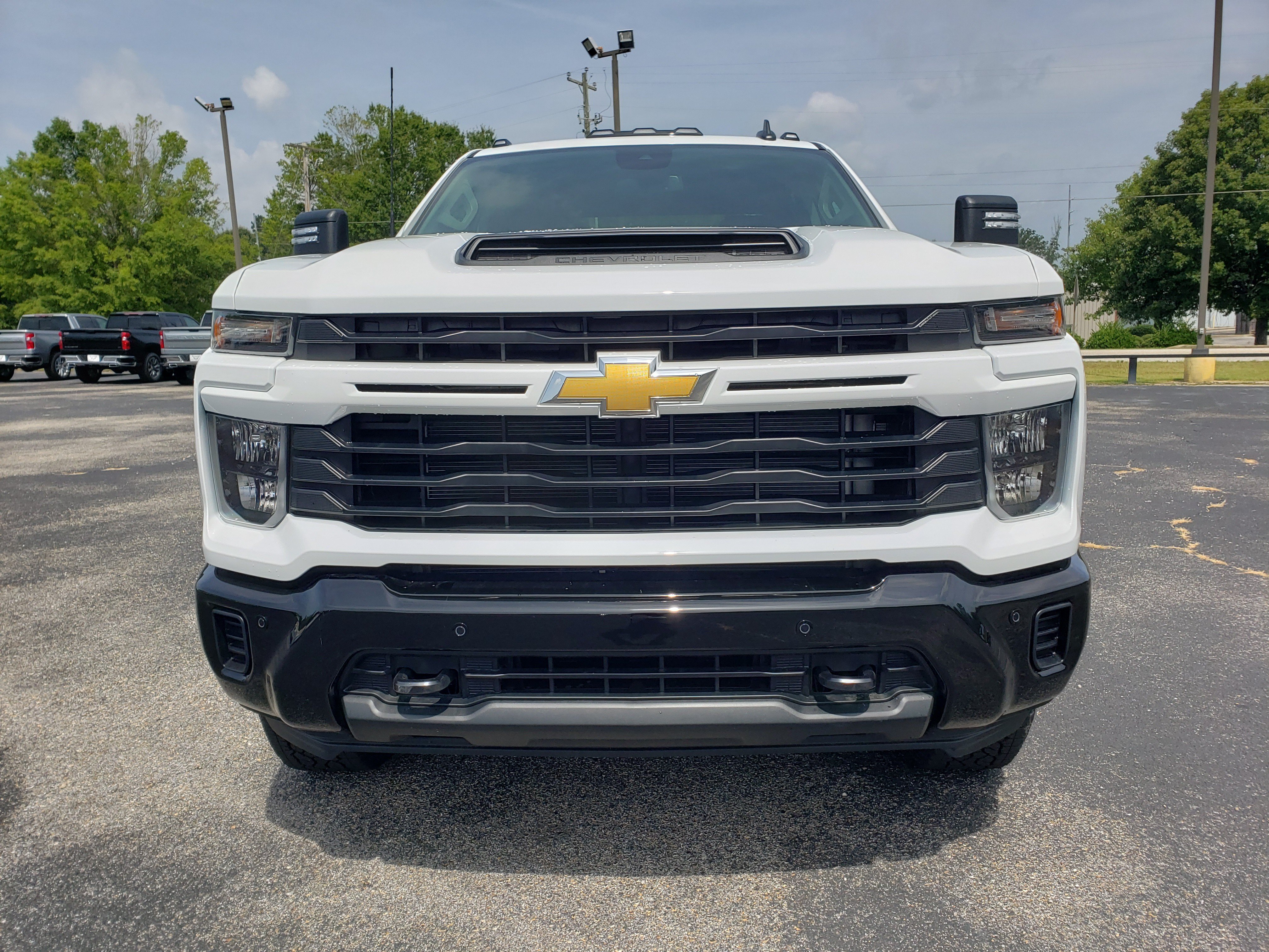 New 2026 Chevrolet Silverado 2500 Custom w/ Custom Value Package AWD/4WD image 7
