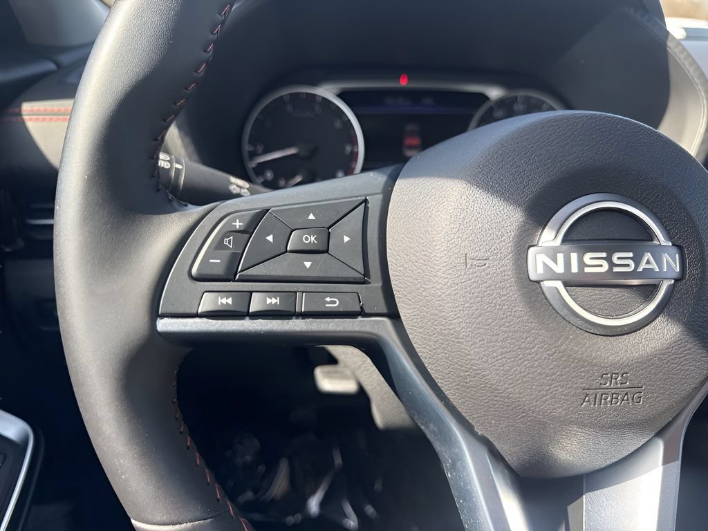 Used 2025 Nissan Sentra SR FWD image 13