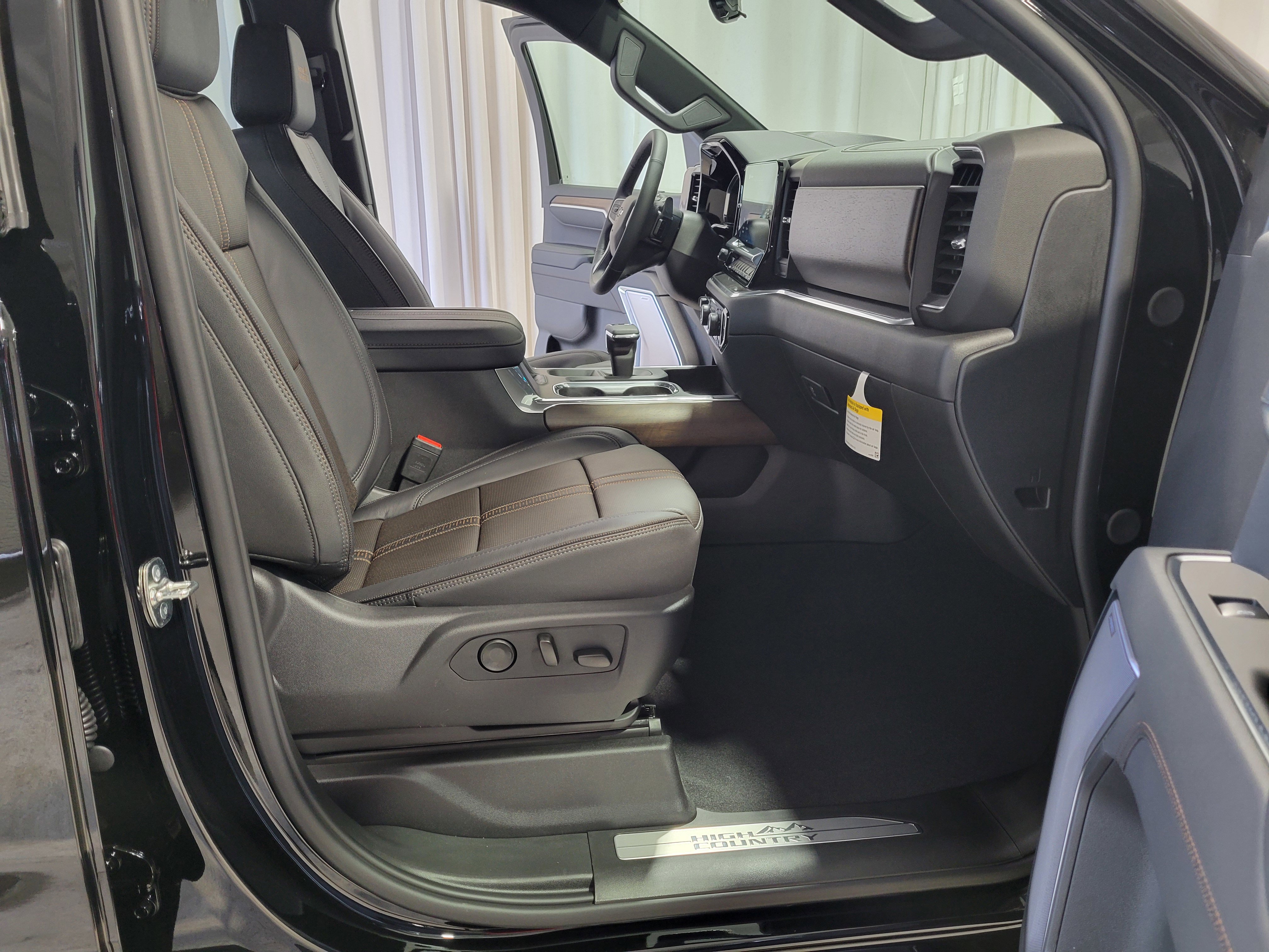 New 2026 Chevrolet Silverado 1500 High Country w/ Midnight Edition image 37