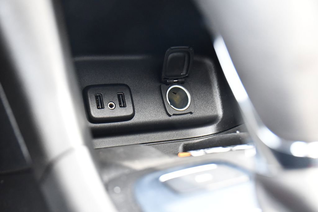 Used 2018 Chevrolet Equinox Premier AWD/4WD image 31