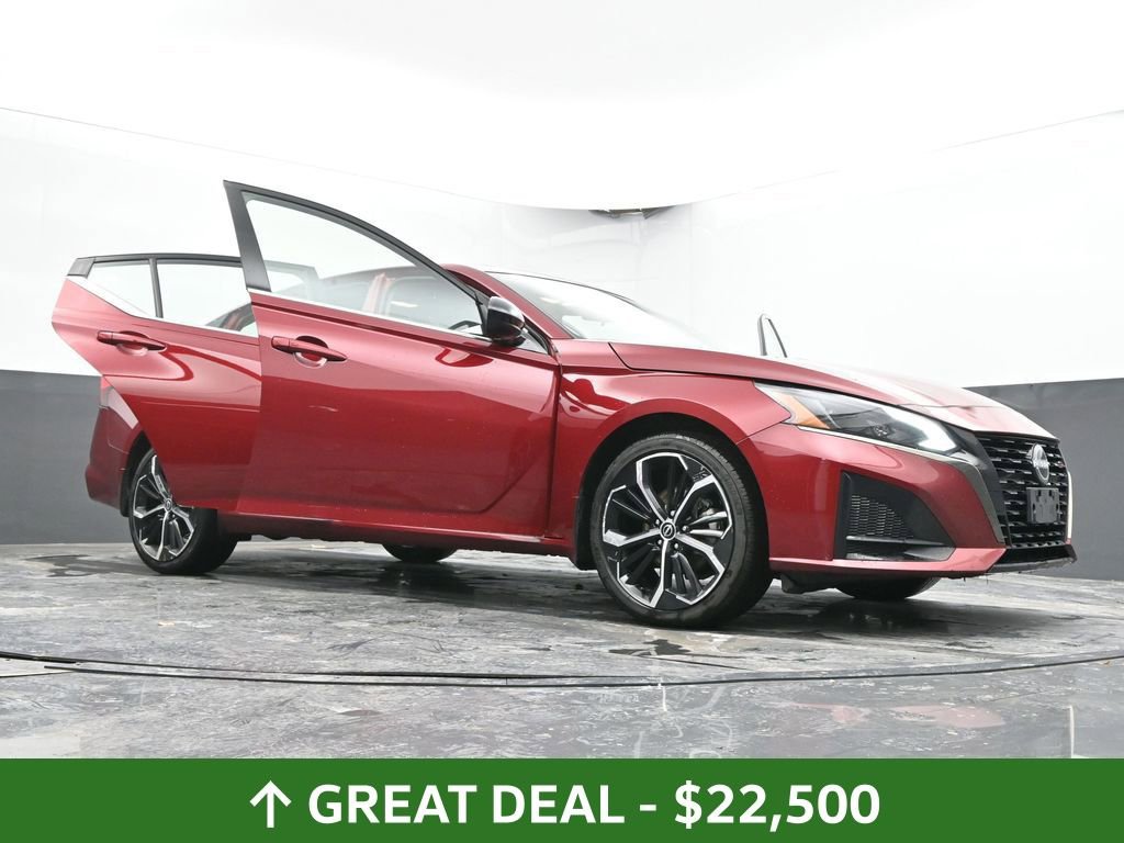 Used 2024 Nissan Altima 2.5 SR w/ SR Premium Package image 74