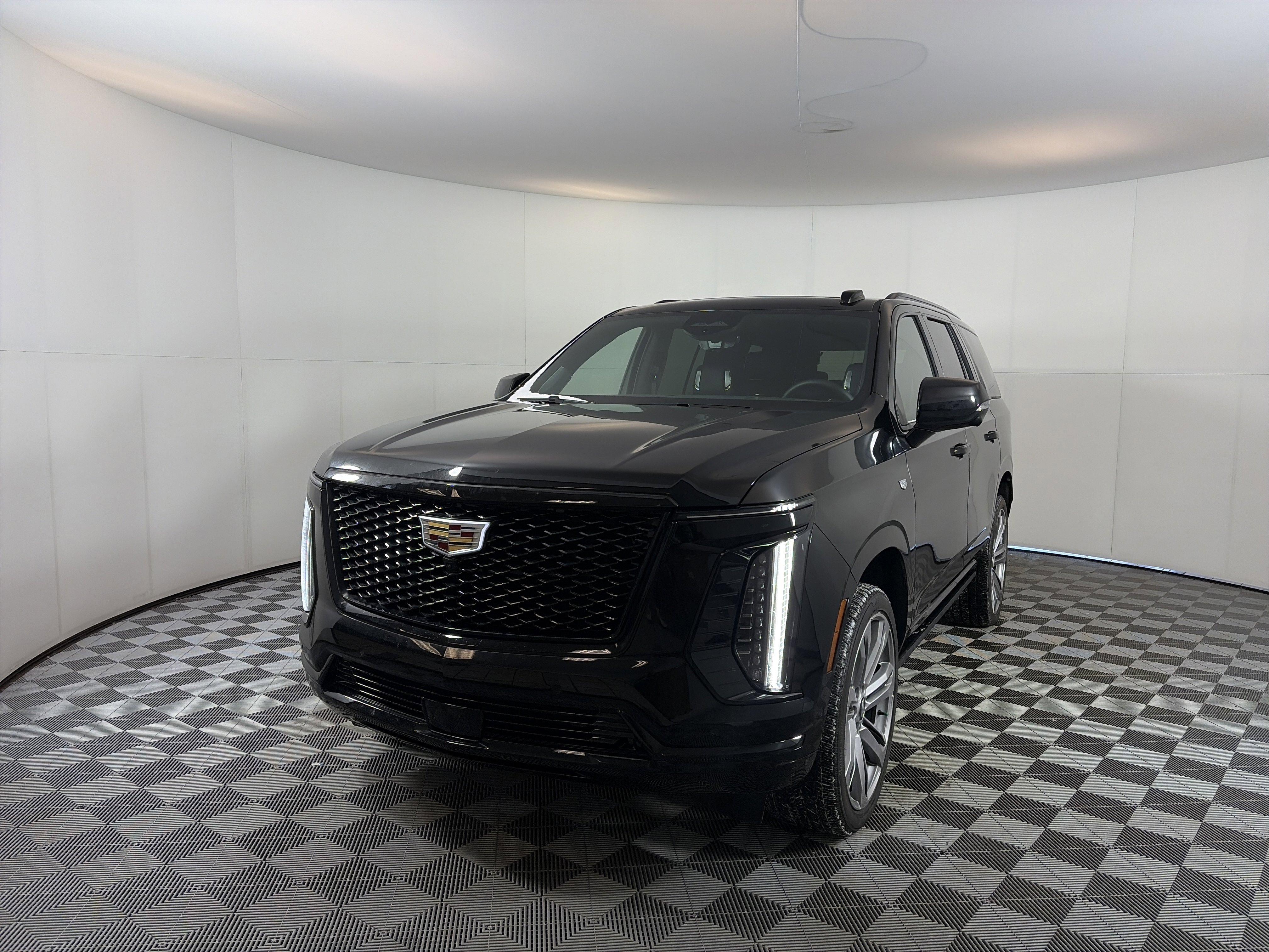 Used 2025 Cadillac Escalade Sport Platinum image 2