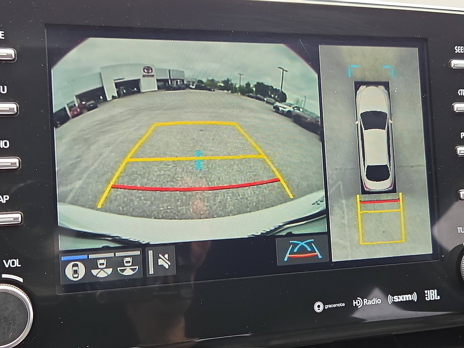 Used 2020 Toyota Avalon Limited w/ Advanced Safety Package FWD image 19
