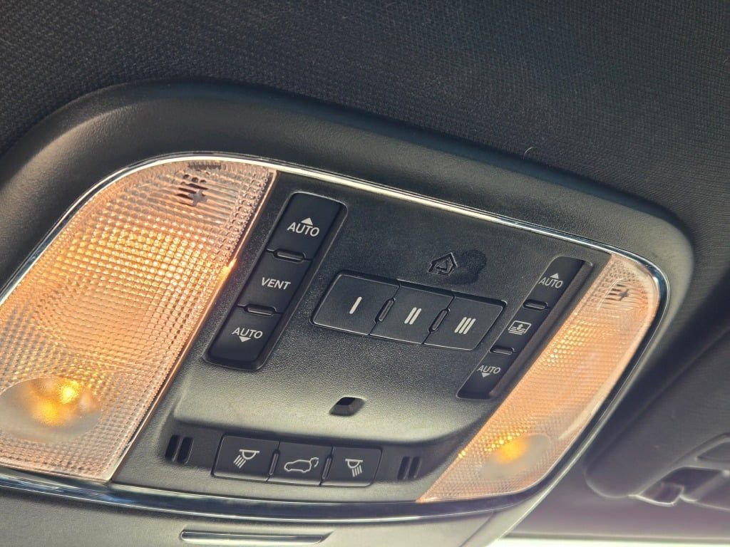 Certified 2022 Jeep Grand Cherokee Limited w/ Trailer Tow Group IV image 27