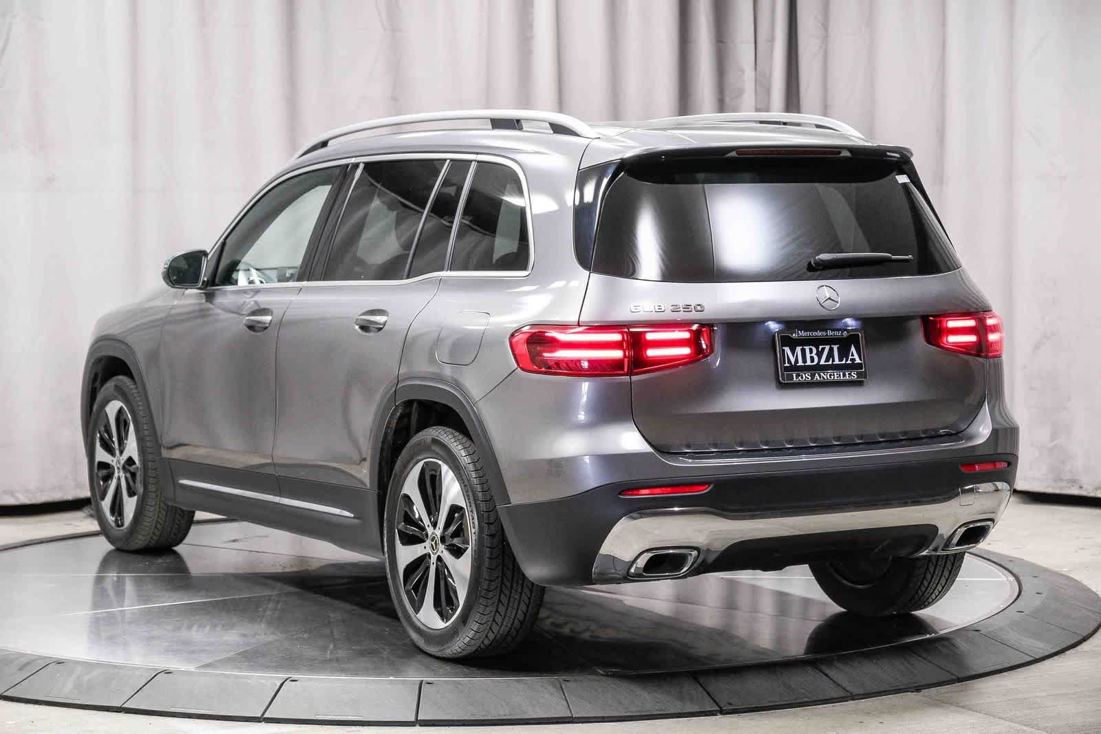 Certified 2026 Mercedes-Benz GLB 250 image 2