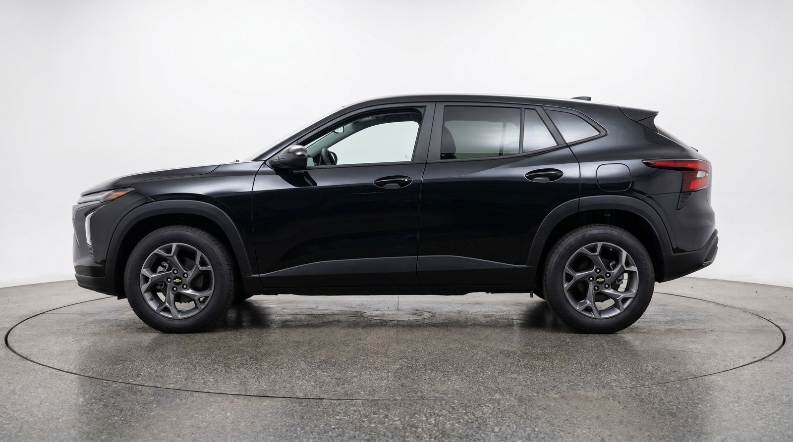 Used 2025 Chevrolet Trax LT FWD image 5