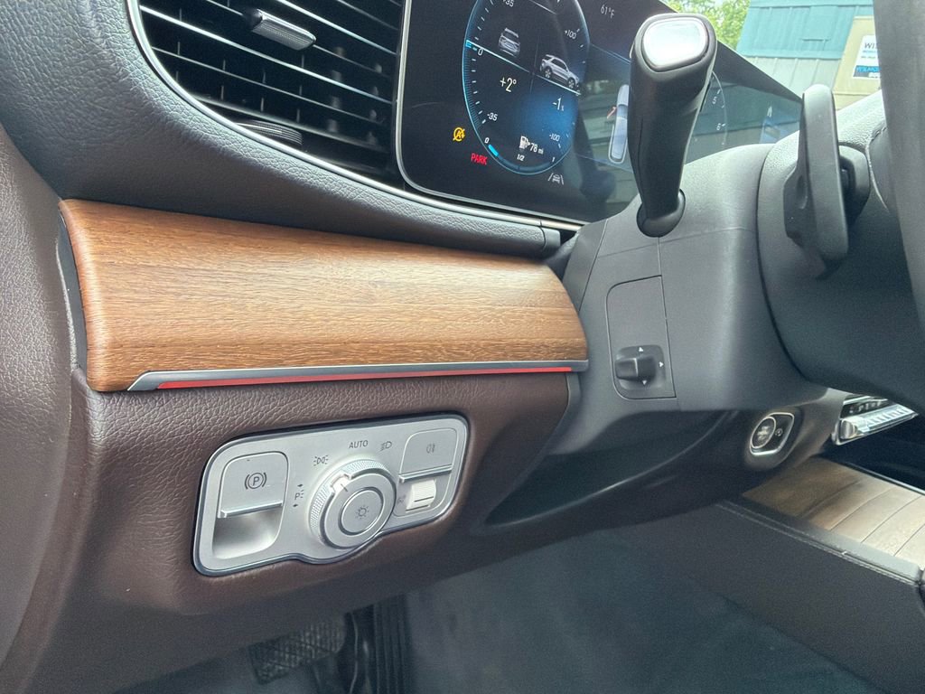 Used 2020 Mercedes-Benz GLE 350 4MATIC image 33
