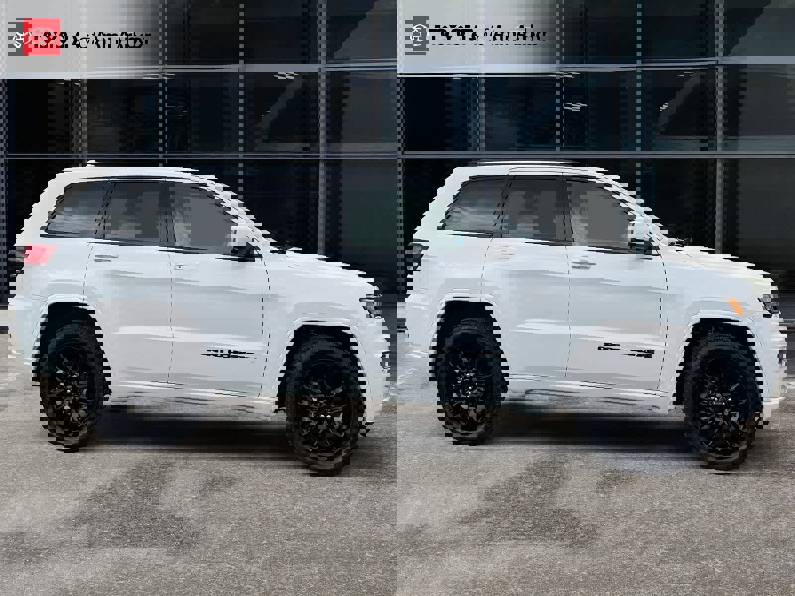 Used 2020 Jeep Grand Cherokee Altitude image 13