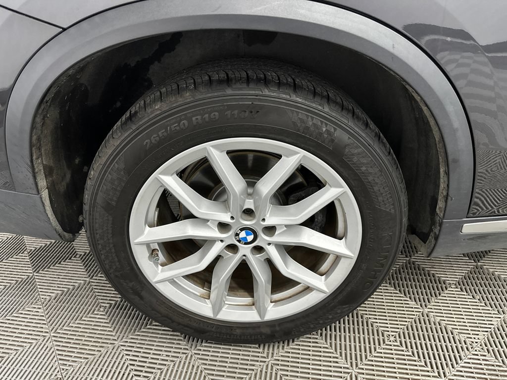 Used 2019 BMW X5 xDrive40i w/ Premium Package 2 AWD/4WD image 19