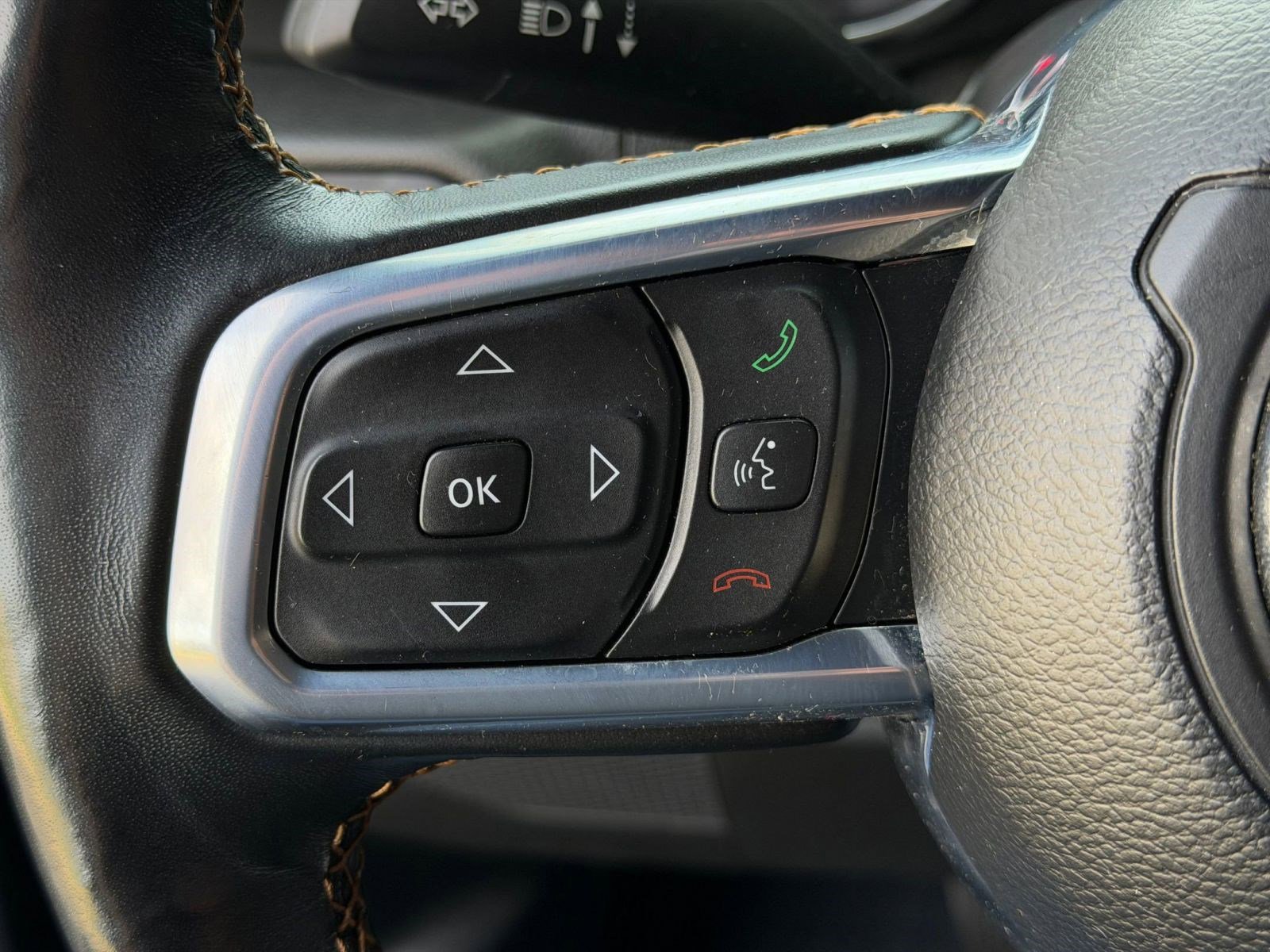 Used 2021 Jeep Wrangler Unlimited Sahara AWD/4WD image 14