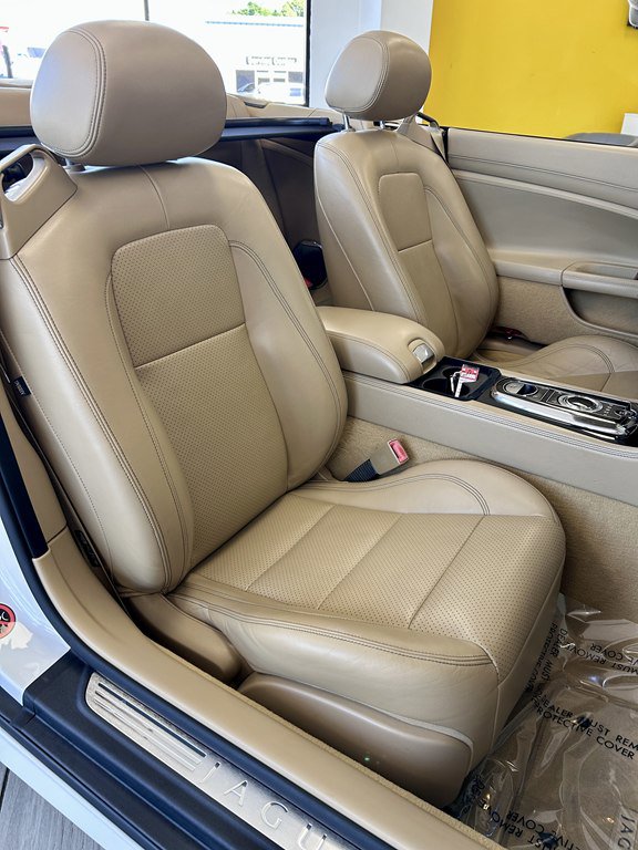 Used 2012 Jaguar XK Convertible RWD image 16