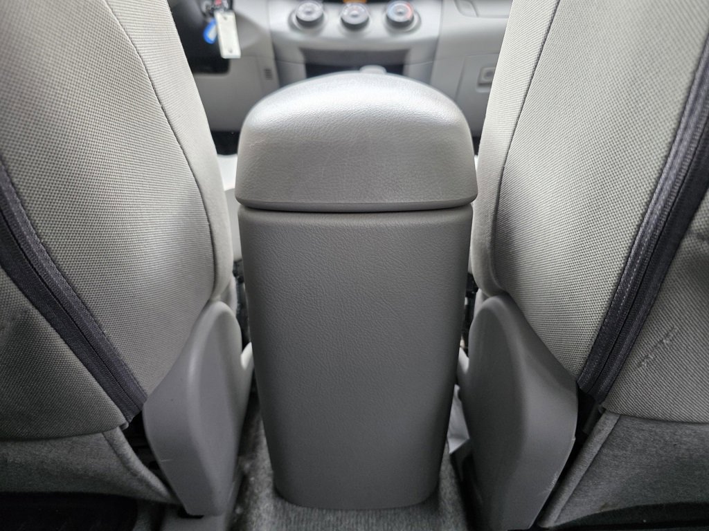 Used 2011 Toyota RAV4 4WD image 15