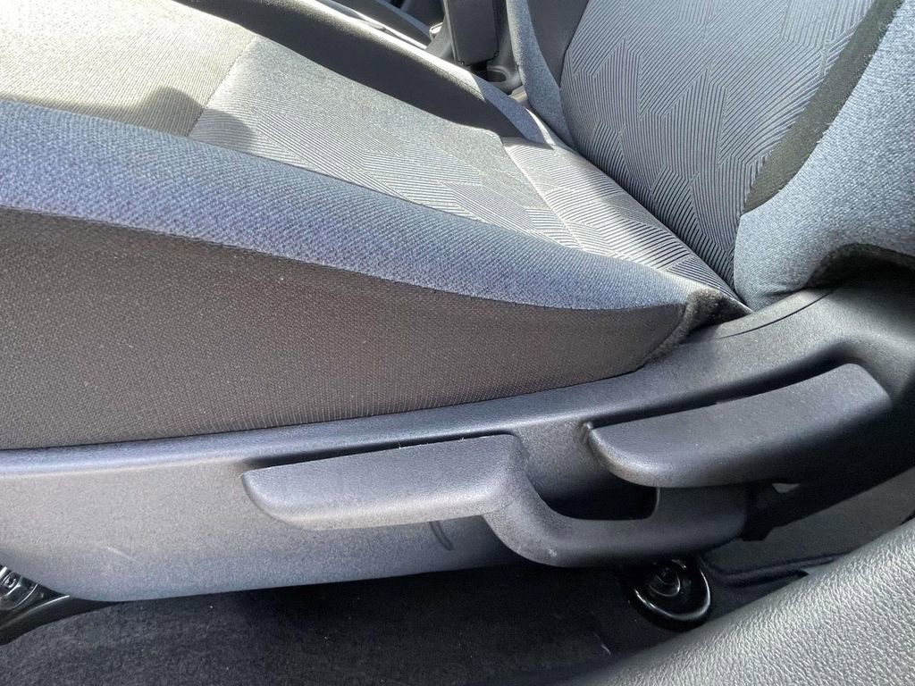 Used 2025 Nissan Versa SV w/ Trunk Package image 14