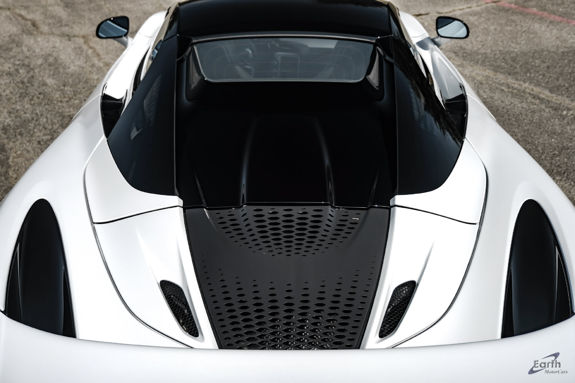 Used 2025 McLaren 750S Spider RWD image 24