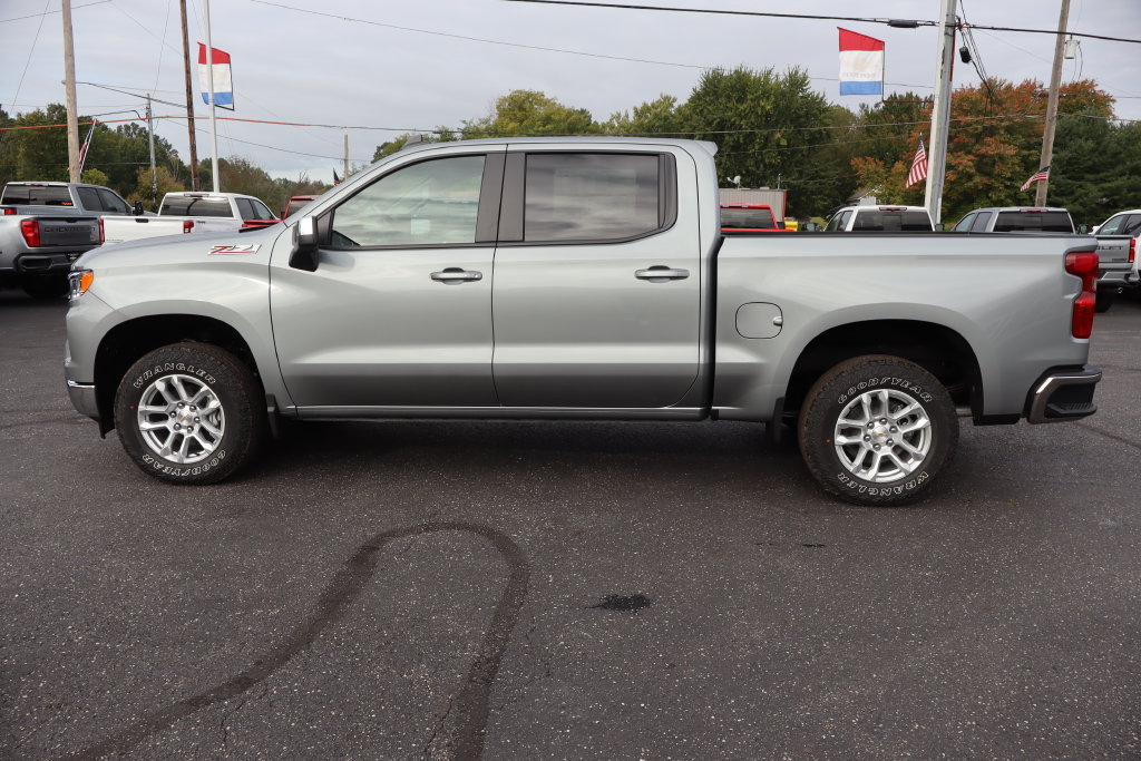 New 2026 Chevrolet Silverado 1500 LT w/ Z71 Off-Road Package AWD/4WD image 20