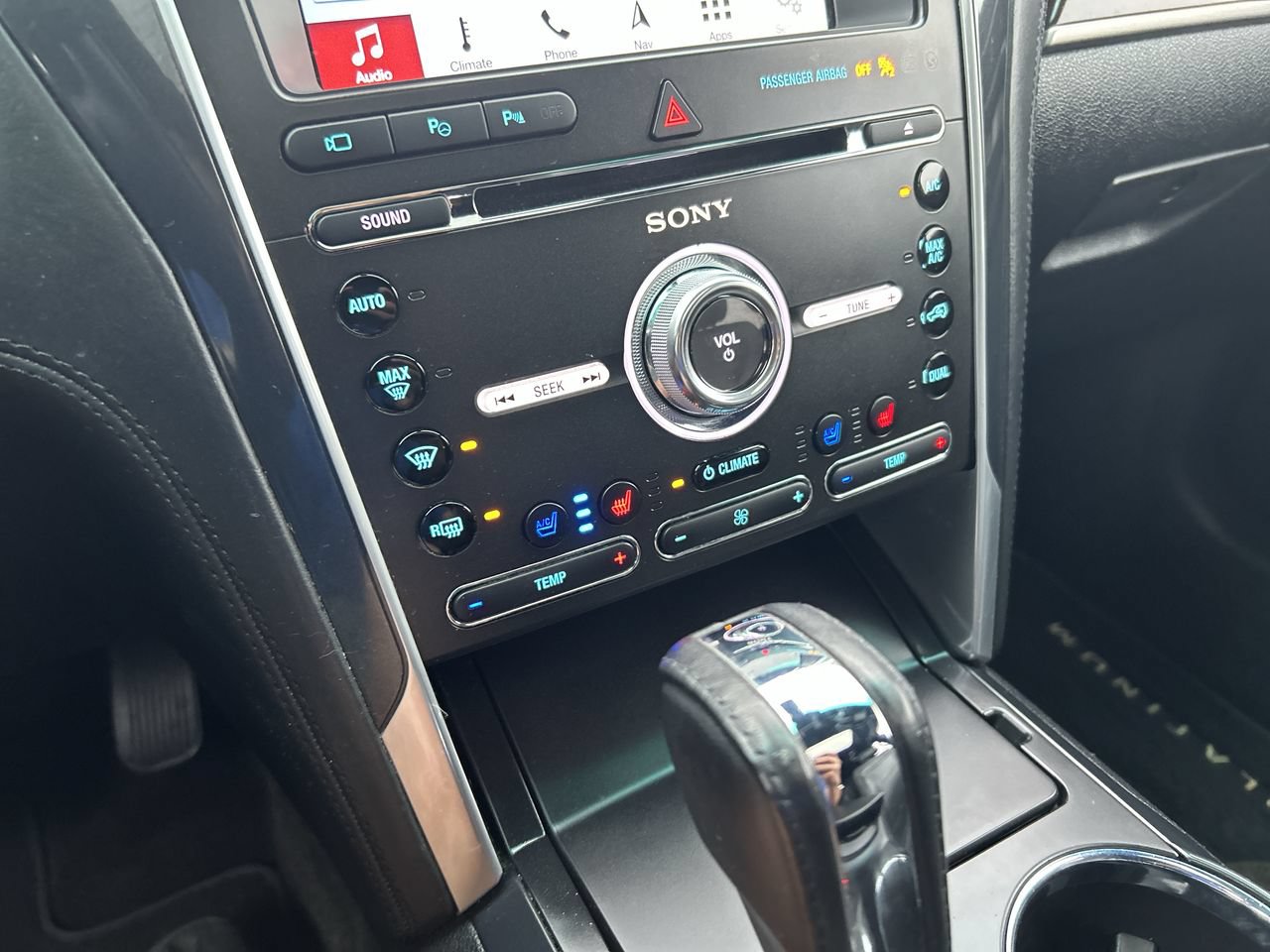 Used 2017 Ford Explorer Platinum AWD/4WD image 28