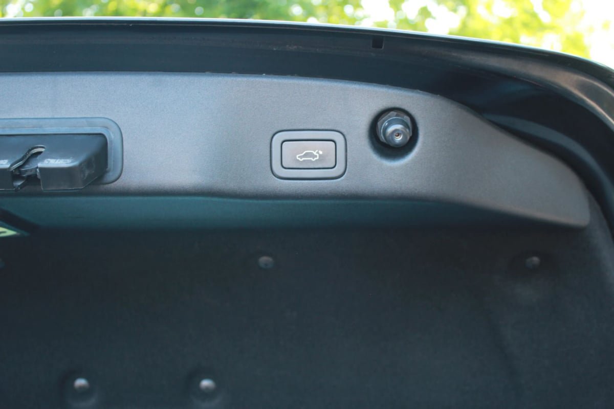 Used 2012 Jaguar XJ RWD image 28