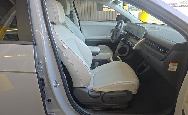 Used 2023 Hyundai Ioniq 5 SEL w/ Cargo Package AWD/4WD image 6