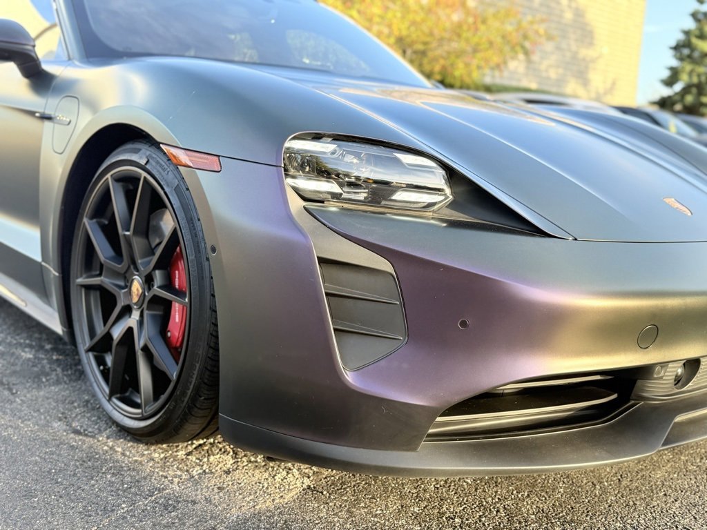 Used 2024 Porsche Taycan GTS image 19