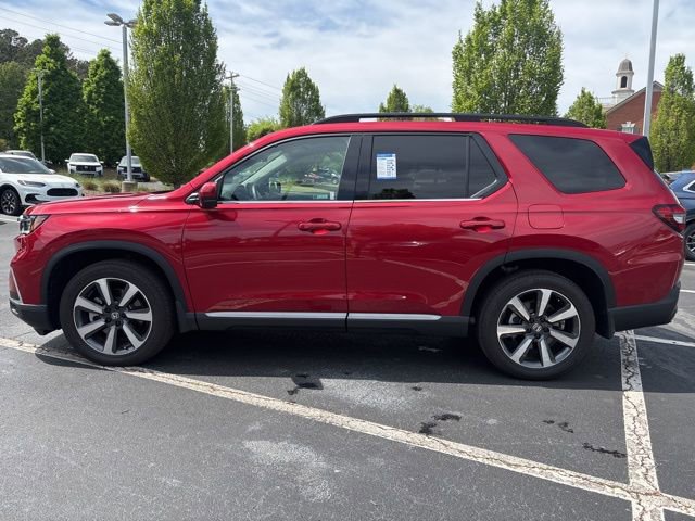 Used 2025 Honda Pilot Touring image 12