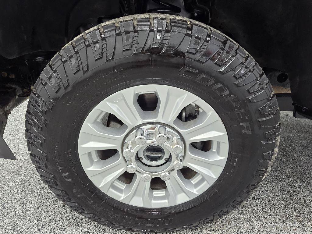 Used 2022 Ford F250 XL w/ STX Appearance Package AWD/4WD image 27