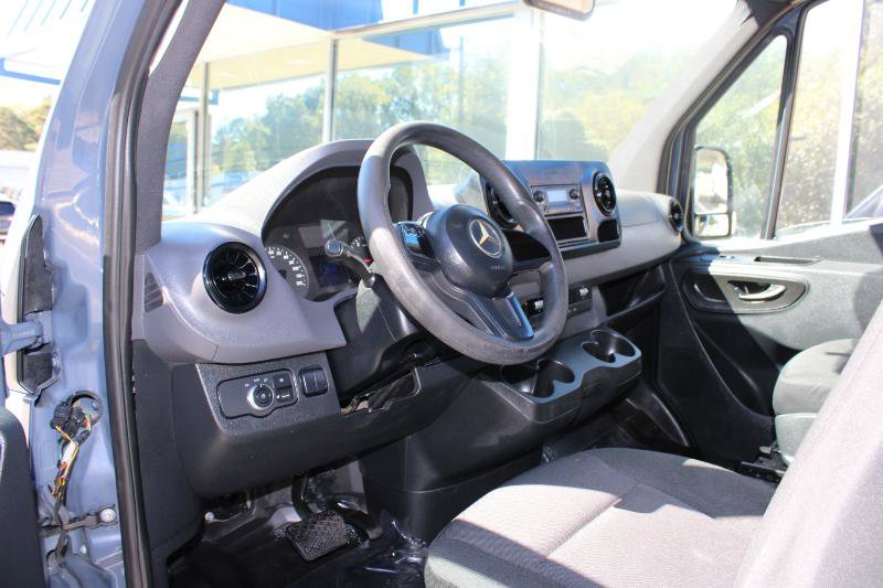 Used 2019 Mercedes-Benz Sprinter 144 image 10