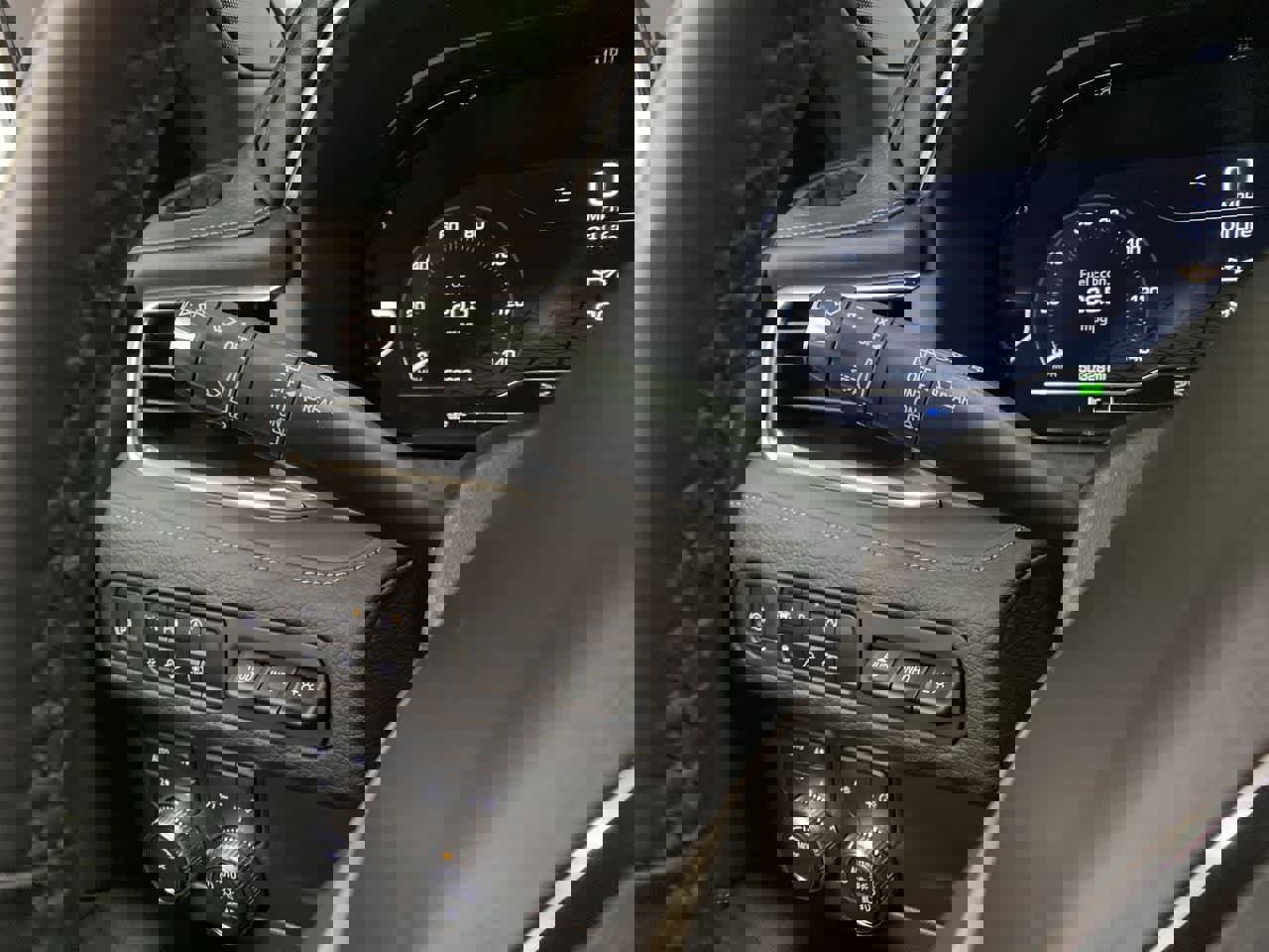 Used 2024 GMC Yukon Denali image 22