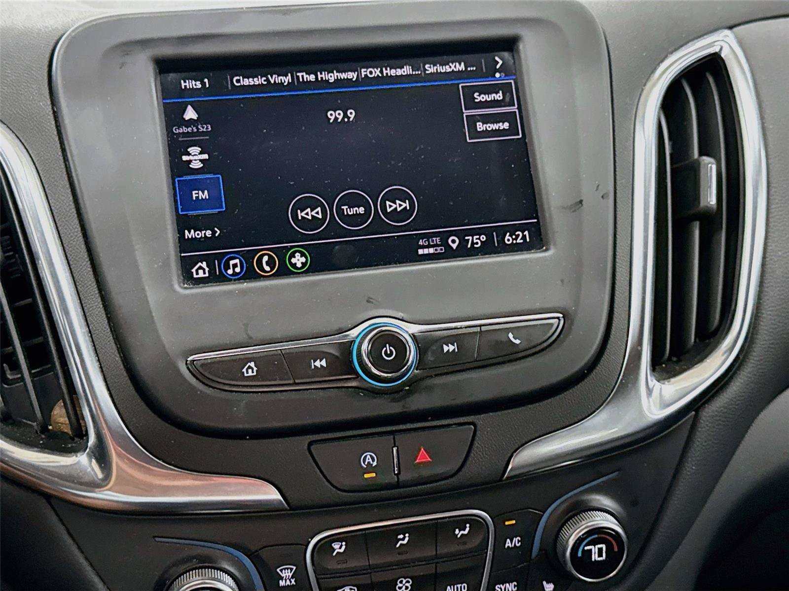 Used 2022 Chevrolet Equinox LT AWD/4WD image 3