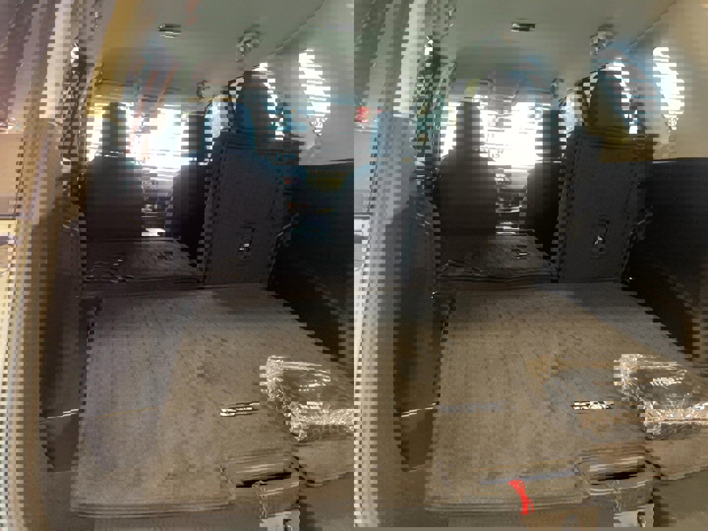 Used 2023 Nissan Rogue S image 18